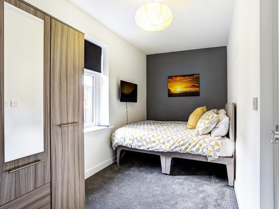 Townhouse Plus @ 166 Edleston Road Crewe Exteriör bild